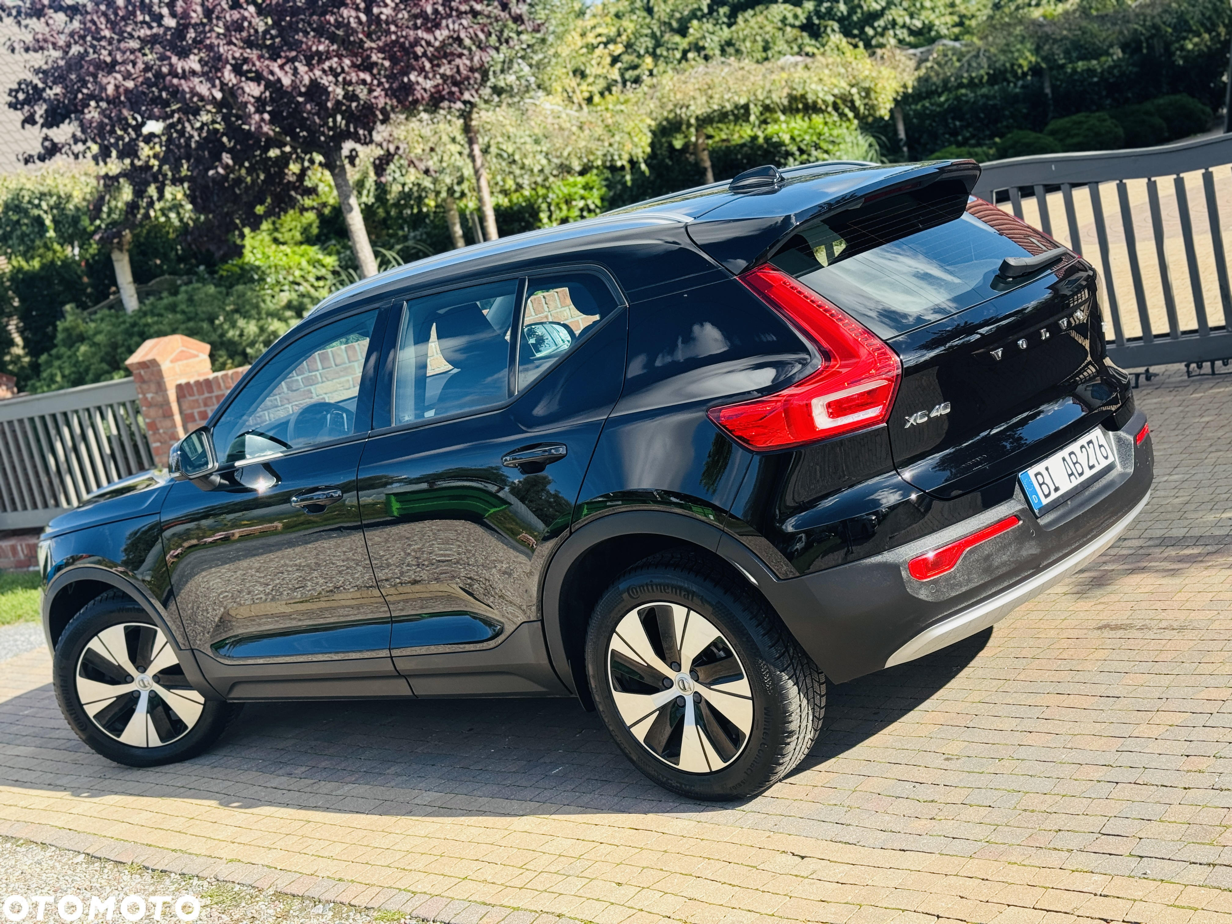 Volvo XC 40 T2 Plus Dark - 2