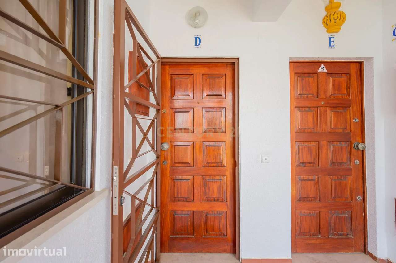 Apartamento T1 com Estacionamento e Arrecadação ( Aldeia de Marim )  c - Grande imagem: 5/27