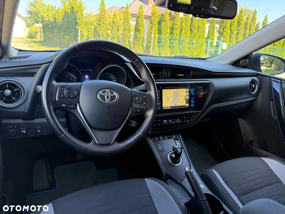 Toyota Auris 1.8 HSD Luna - 29