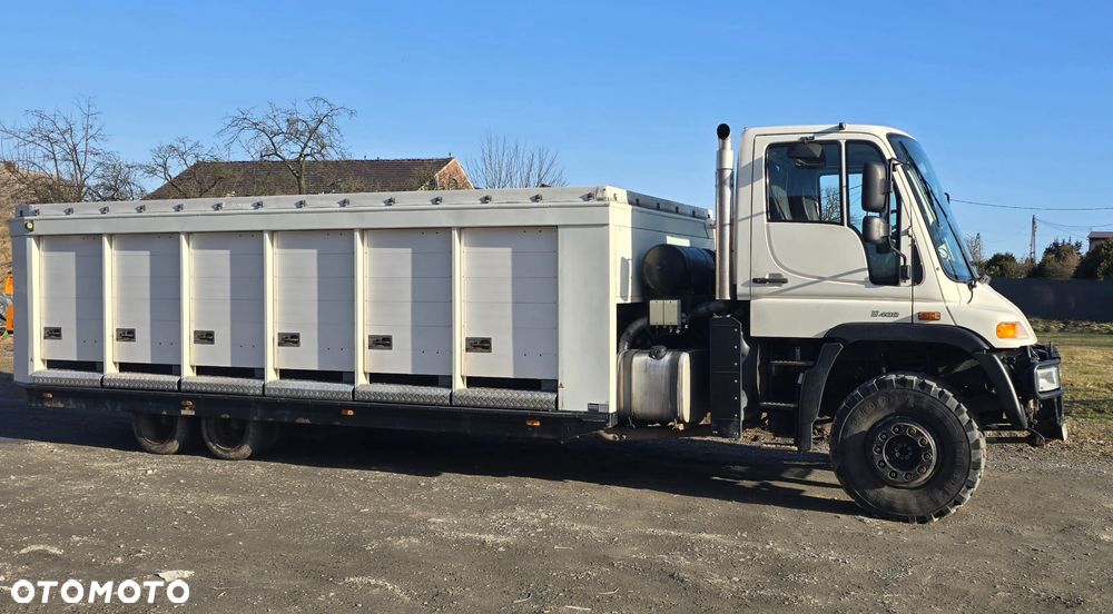 Mercedes-Benz Unimog u400 - 6