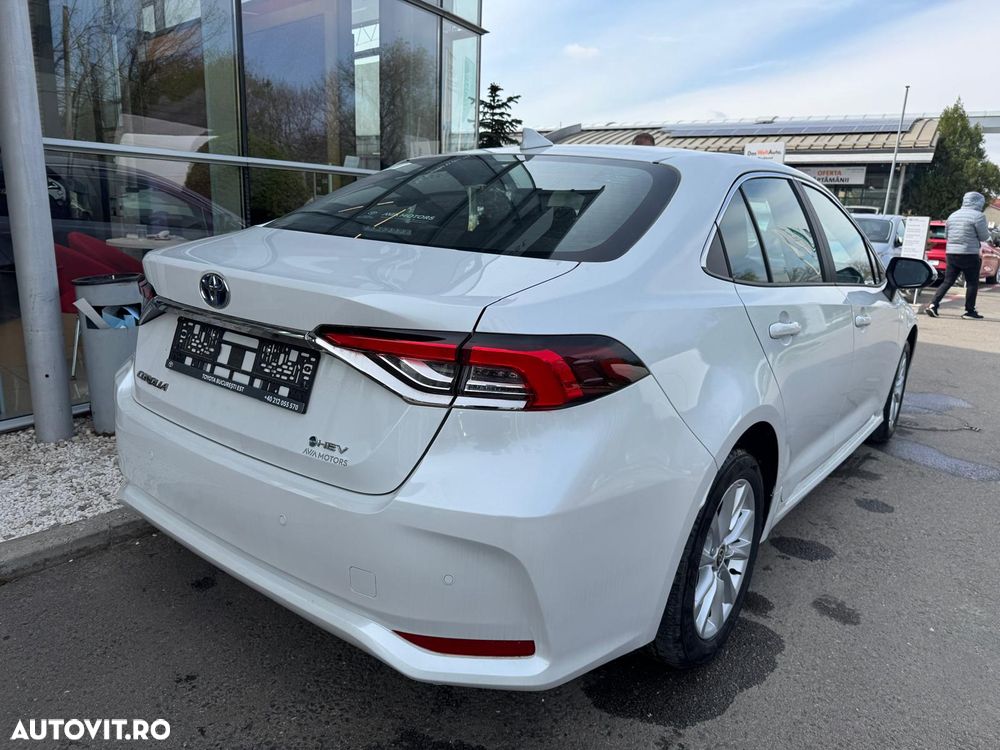 Toyota Corolla 1.8 HSD Business - 7