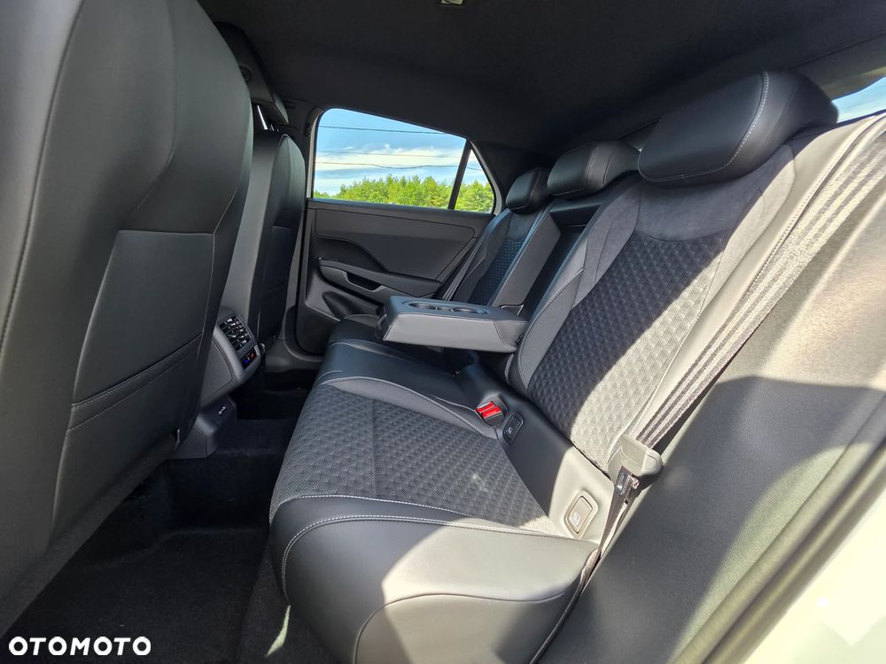 Volkswagen T-Roc 1.5 eTSI R-Line DSG - 18