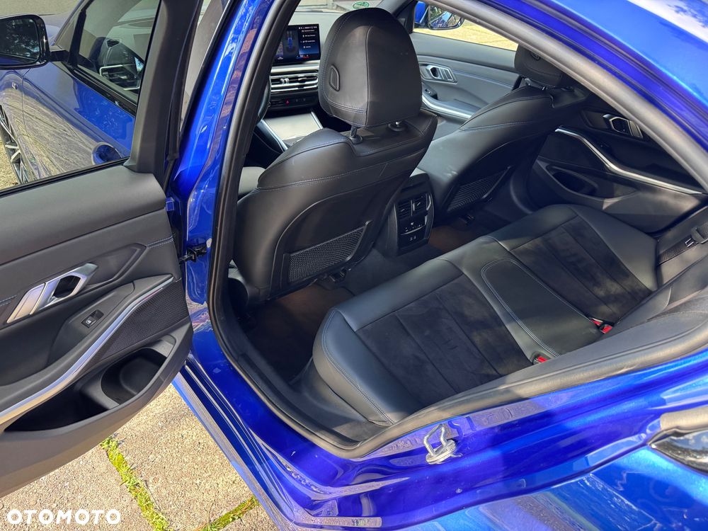 BMW Seria 3 320d xDrive MHEV M Sport sport - 18