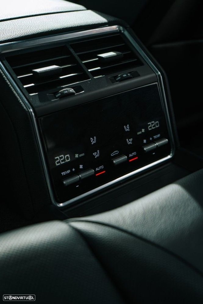 Porsche Panamera 4 E-Hybrid Executive - 29