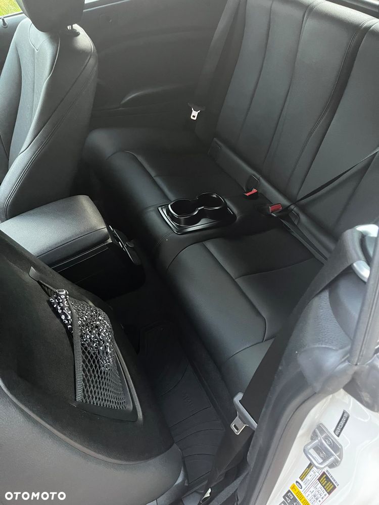 BMW Seria 2 230i - 12
