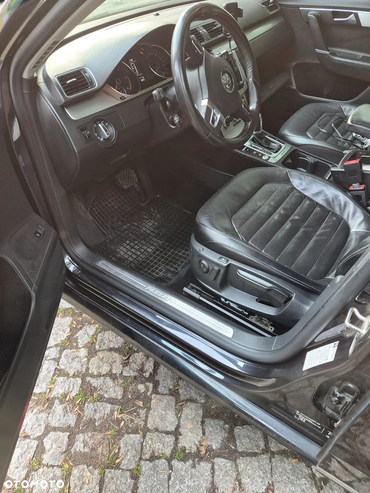 Volkswagen Passat 2.0 TDI 4Mot Highline DSG - 6