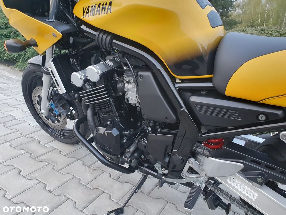 Yamaha FZS - 34