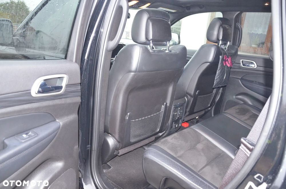 Jeep Grand Cherokee - 11