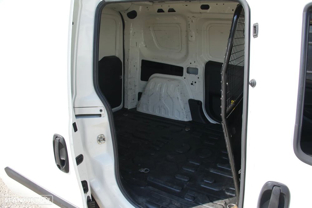 Fiat Doblo 3Lugares 1.3Multijet 95cv - 8