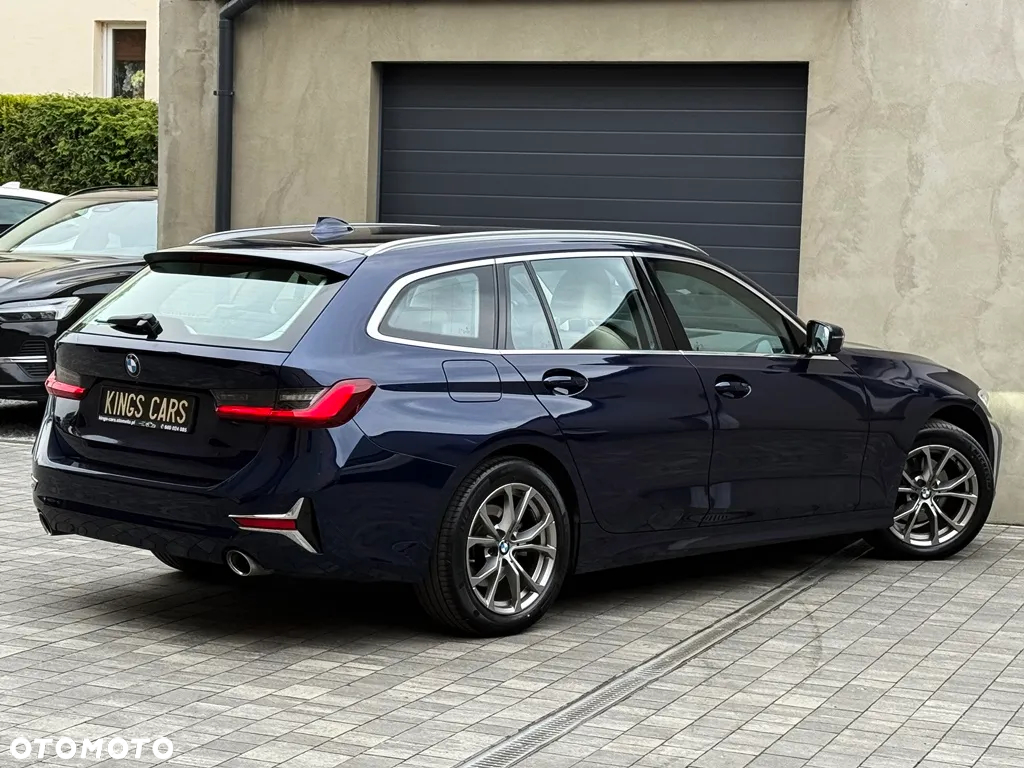 BMW Seria 3 320d Touring Luxury Line - 26