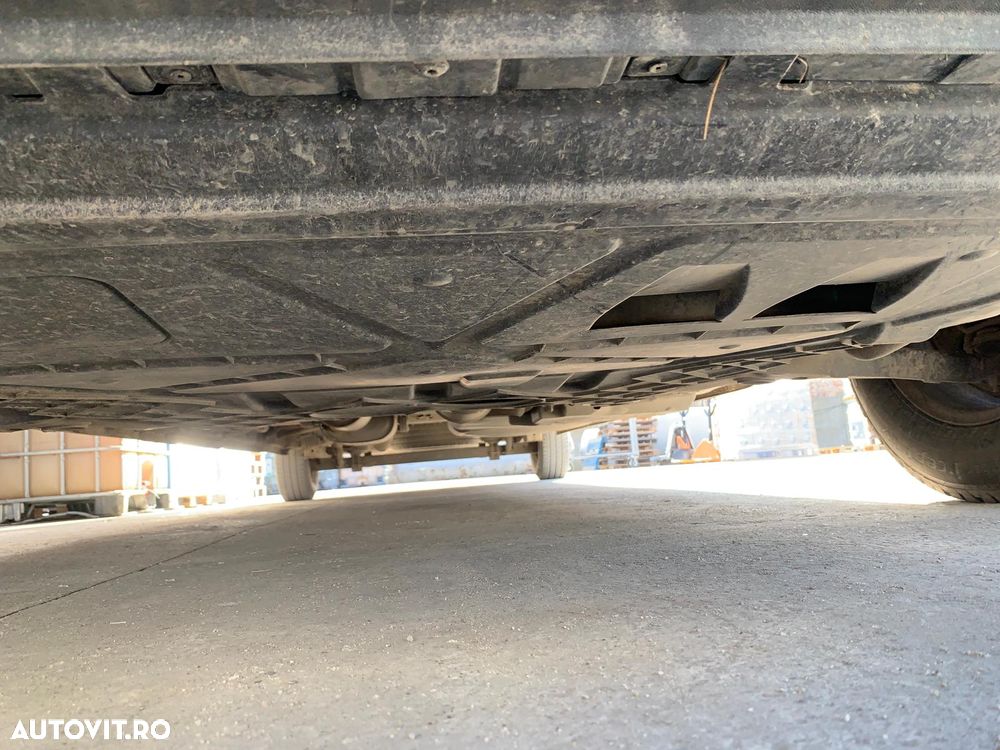 Volkswagen Crafter - 11