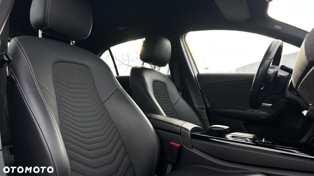 Mercedes-Benz Klasa A 200 Style 7G-DCT - 23