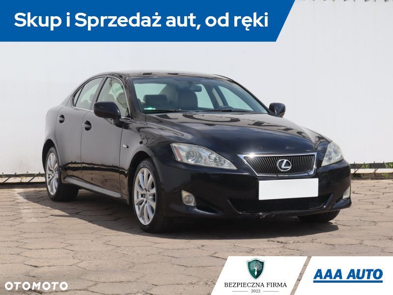Lexus IS - 3