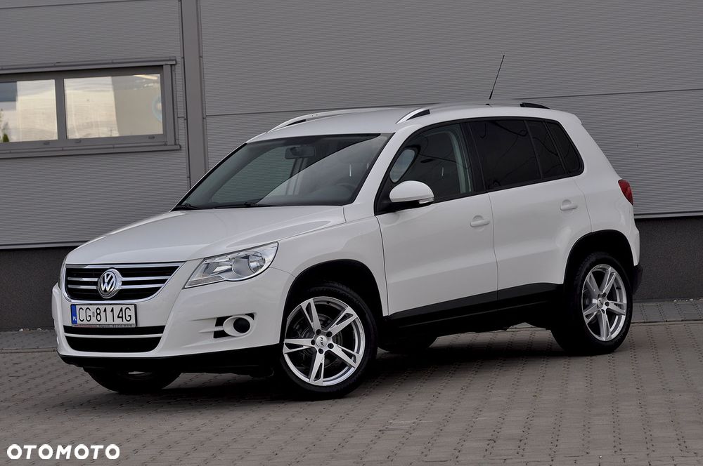 Volkswagen Tiguan 2.0 TDI DPF BlueMotion Technology Sport & Style - 11