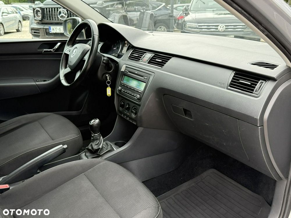 Skoda RAPID - 16
