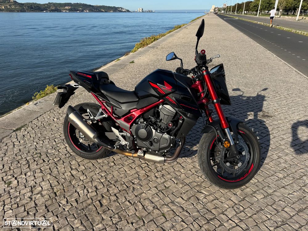 Honda CB 750 Hornet - 2