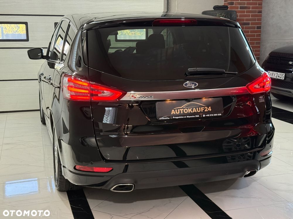 Ford S-Max 2.0 TDCi Titanium PowerShift - 8