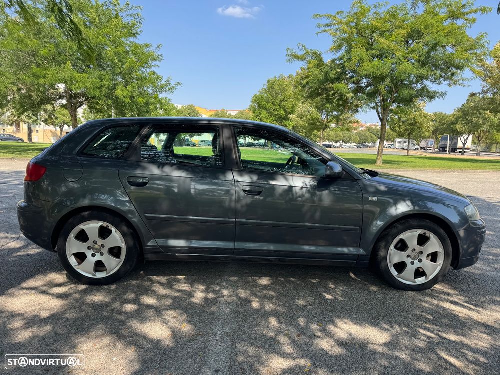 Audi A3 Sportback 2.0 TDi — fotografia 9