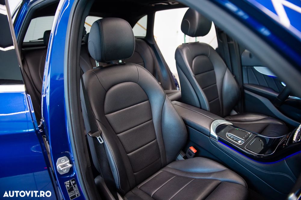 Mercedes-Benz GLC 300 d 4MATIC - 32