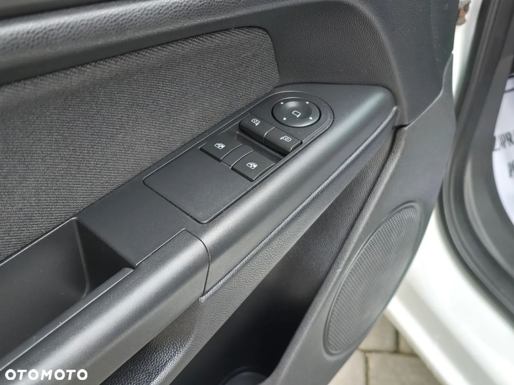 Opel Astra 1.4 Innovation - 21