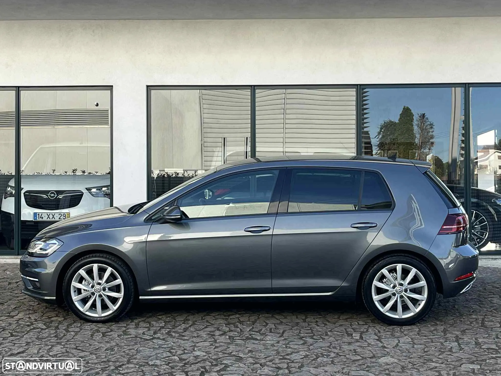 VW Golf 1.6 TDI Highline - 3