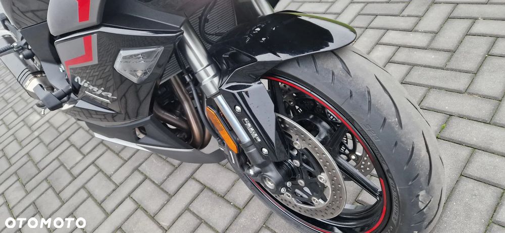 Kawasaki Ninja 1000 SX - 3
