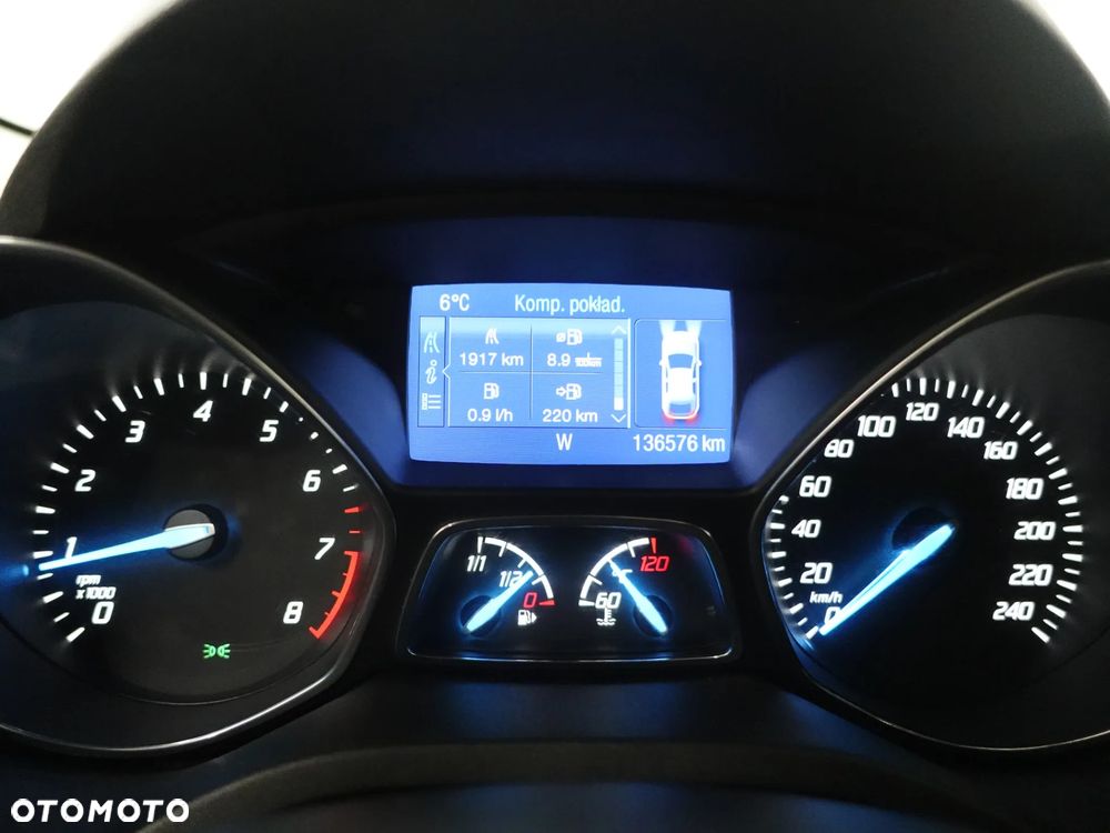 Ford Kuga 1.6 EcoBoost 2x4 Titanium - 34