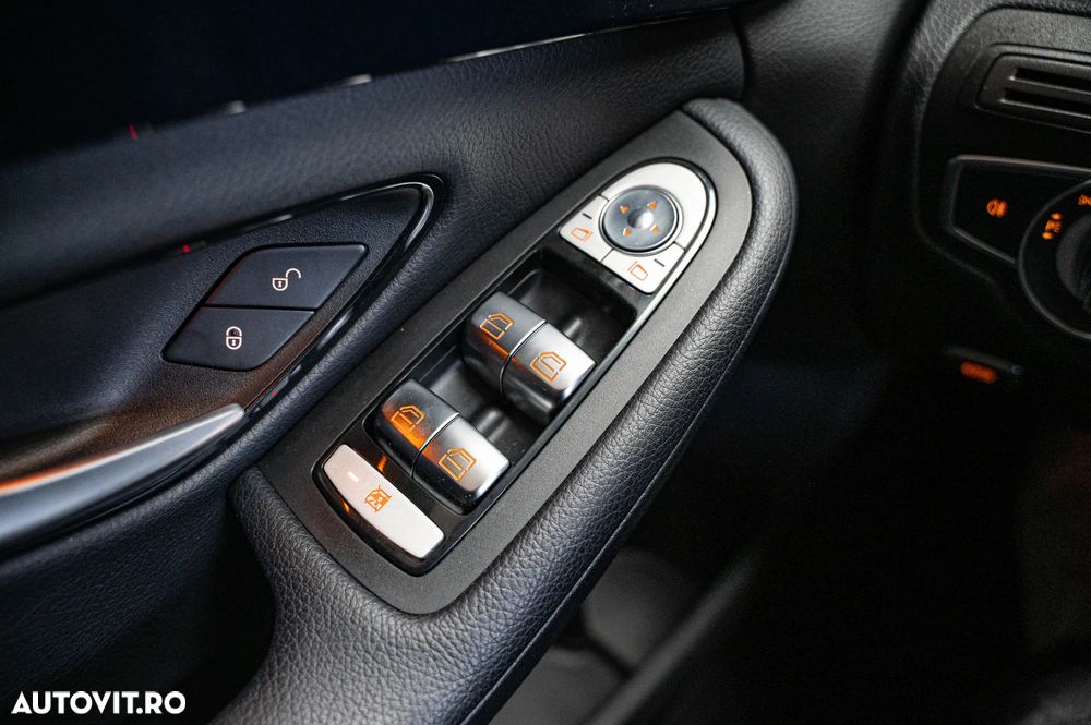 Mercedes-Benz C 220 d 9G-TRONIC - 25