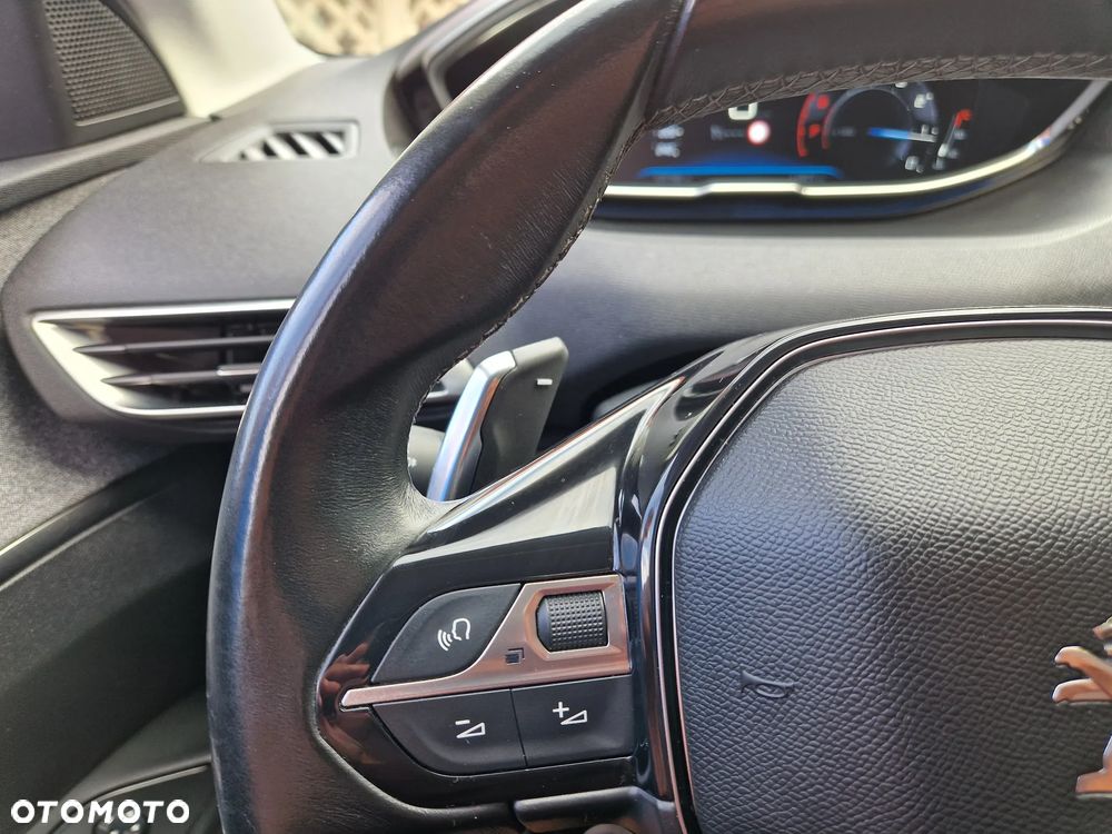 Peugeot 3008 1.6 PureTech GT Pack S&S EAT8 - 22