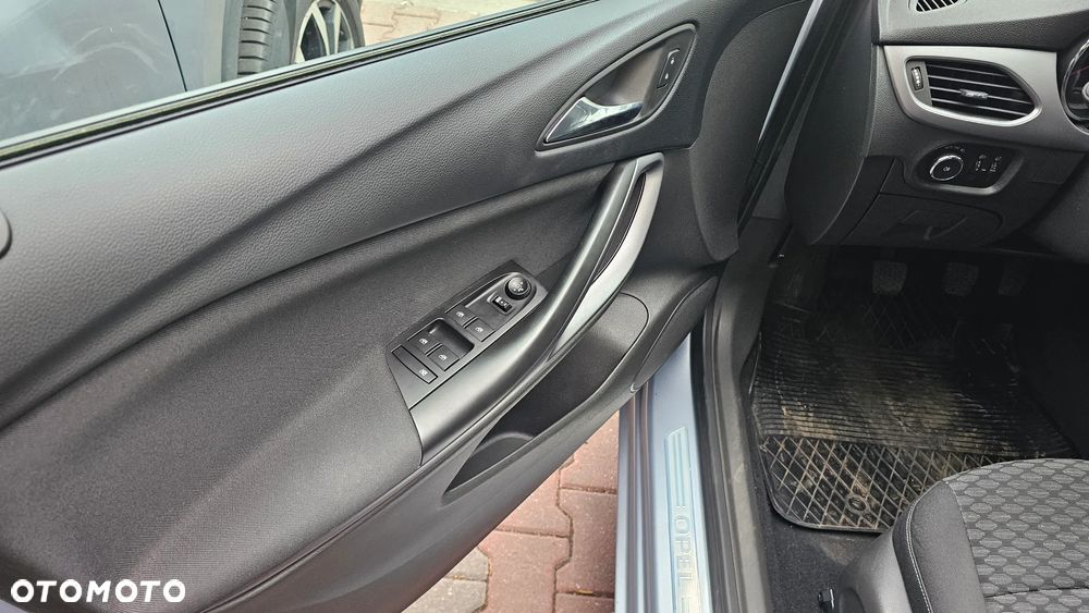 Opel Astra 1.6 CDTI Enjoy - 6