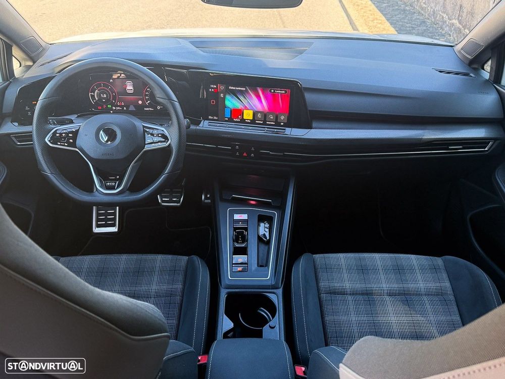 VW Golf 2.0 TDI GTD DSG - 4