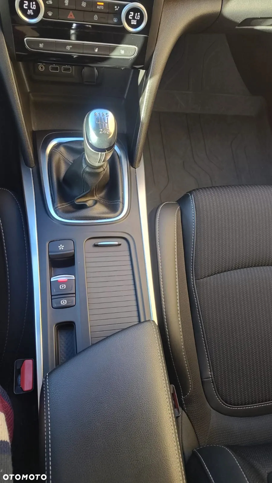Renault Megane 1.3 TCe Intens - 13