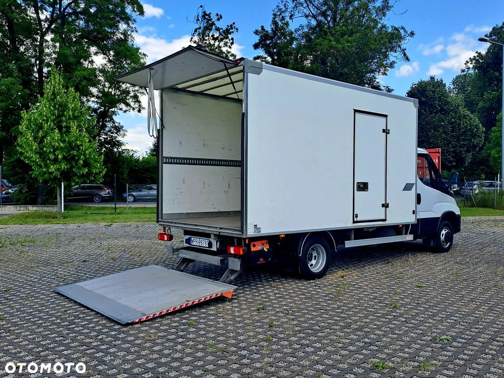 Iveco Daily | 50C18 | 3 litry  | Bliźniak | Kontener |  8EP |  Full Led - 18