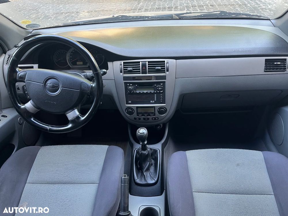Dezmembrez Chevrolet Lacetti benzina bej auriu 2006 - 7