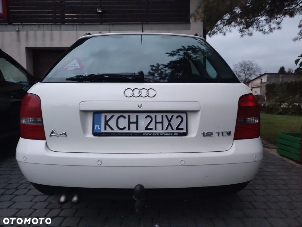 Audi A4 Avant - 1