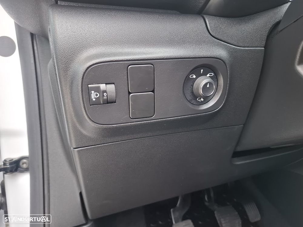 Citroën C3 Pure Tech S&S Shine Pack - 29