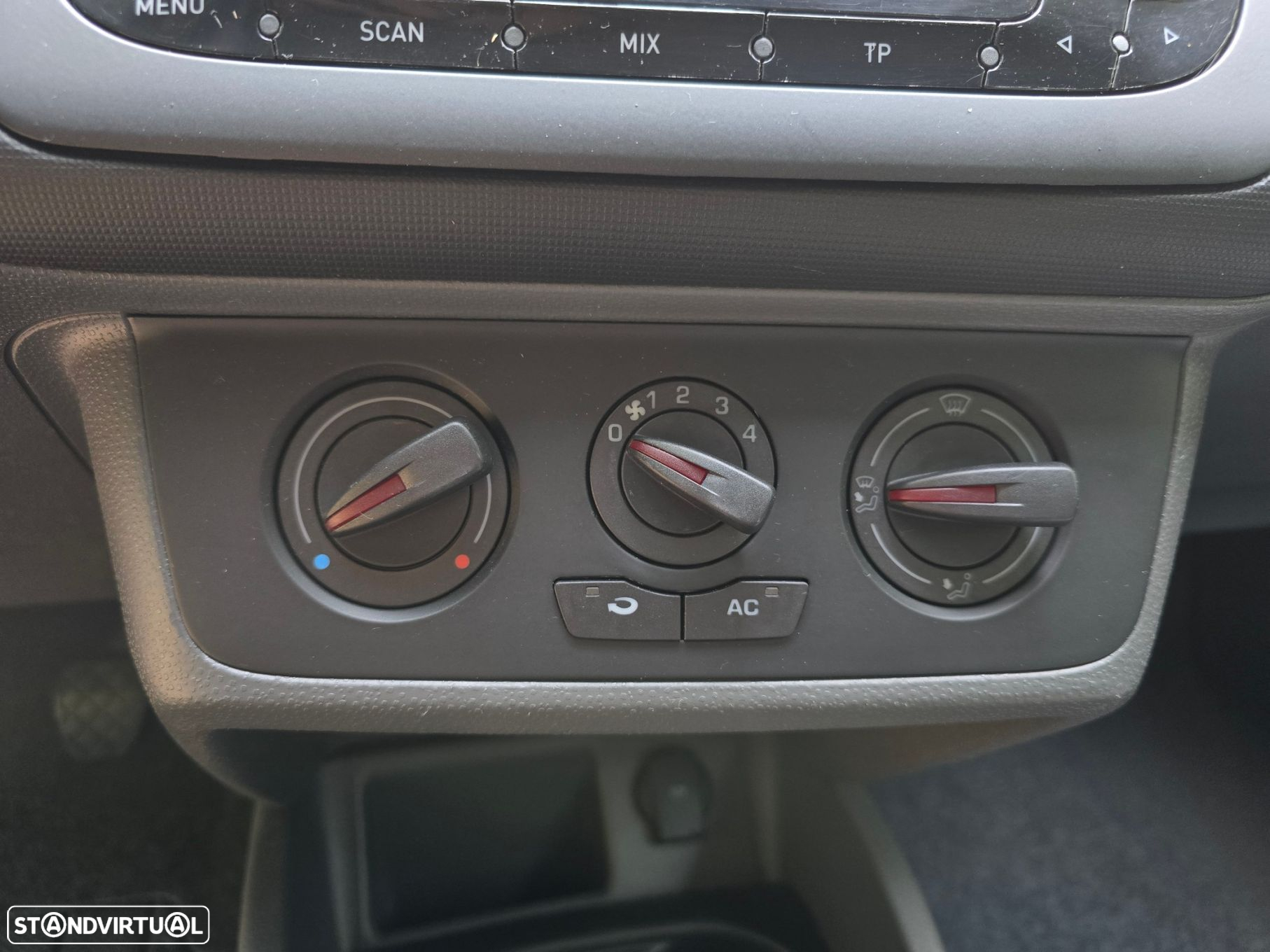 SEAT Ibiza - 12
