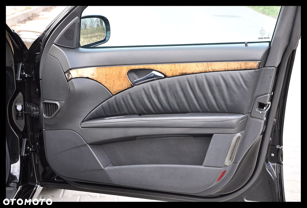 Mercedes-Benz Klasa E 320 CDI Avantgarde - 35
