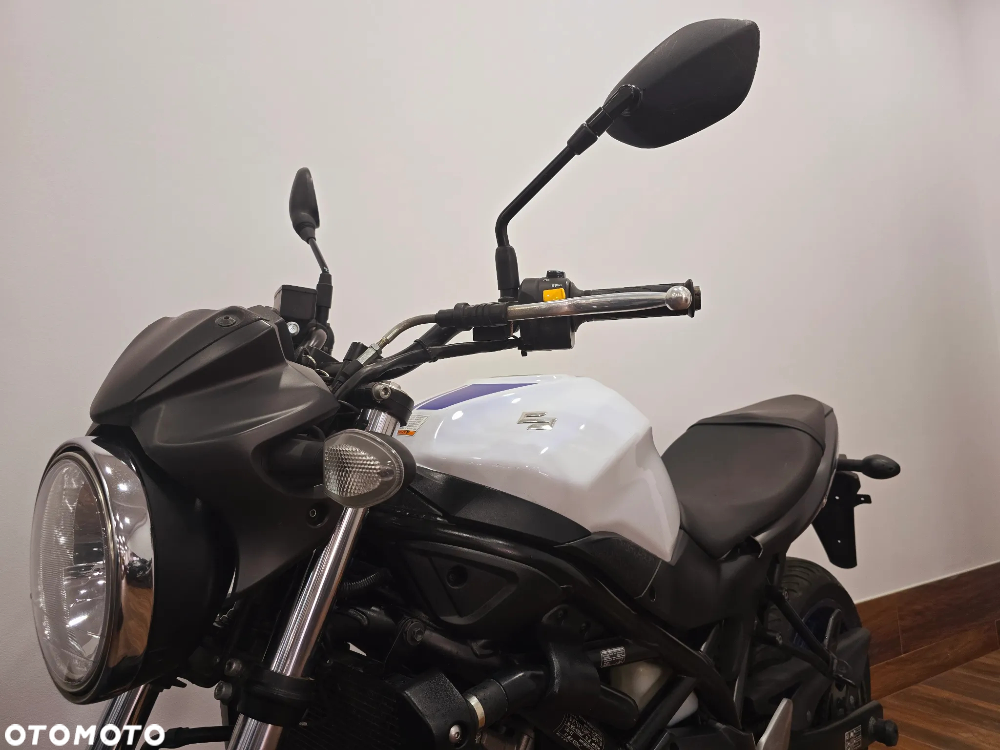 Suzuki SV - 15