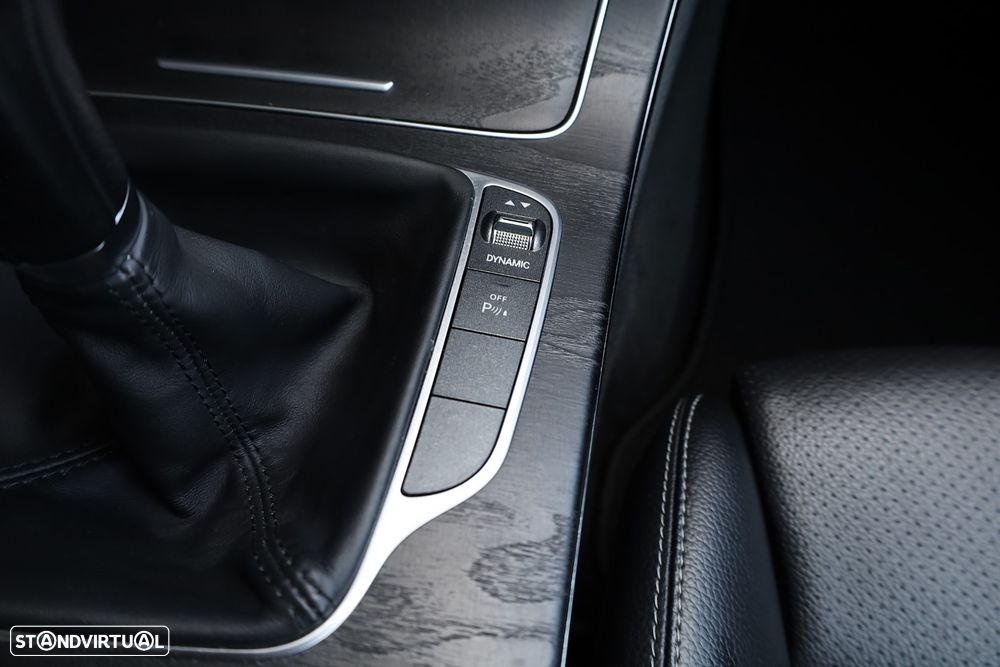 Mercedes-Benz C 180 AMG Line - 24