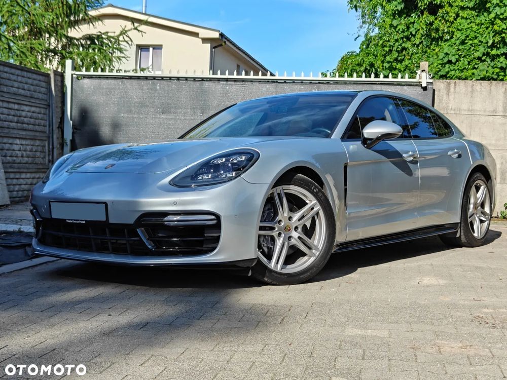 Porsche Panamera 4 - 3