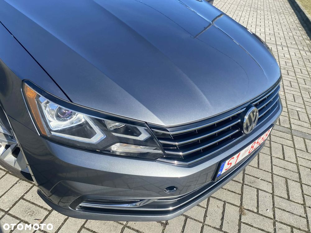 Volkswagen Passat - 13