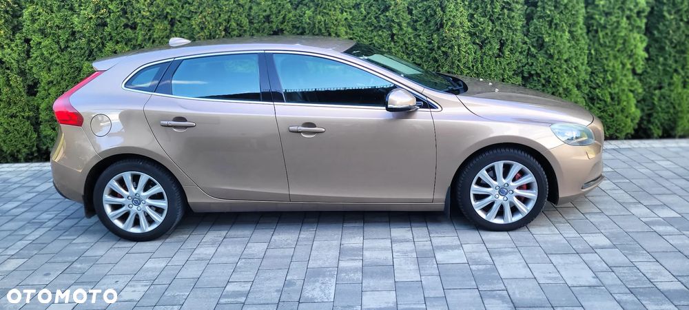 Volvo V40 D4 Drive-E Momentum - 8