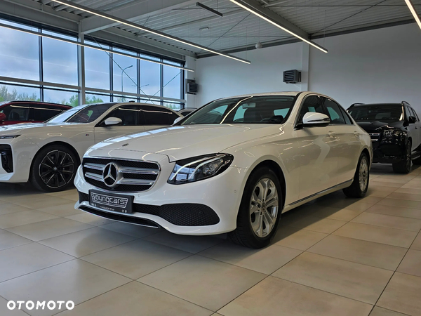 Mercedes-Benz Klasa E 200 4-Matic 9G-TRONIC