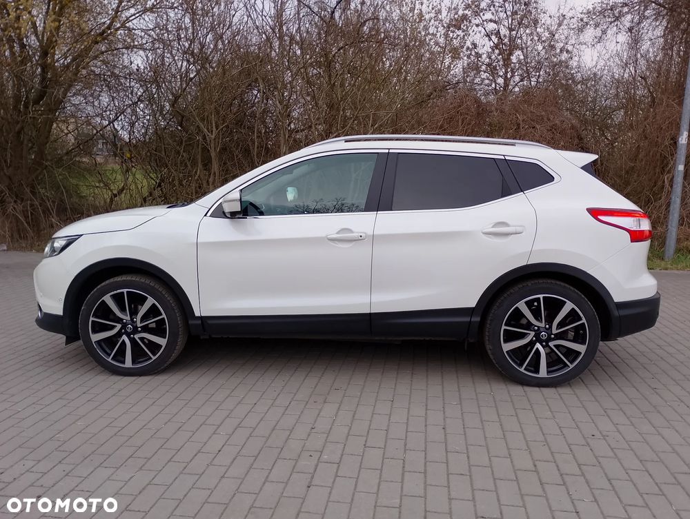 Nissan Qashqai 1.6 dCi Tekna S&S - 11