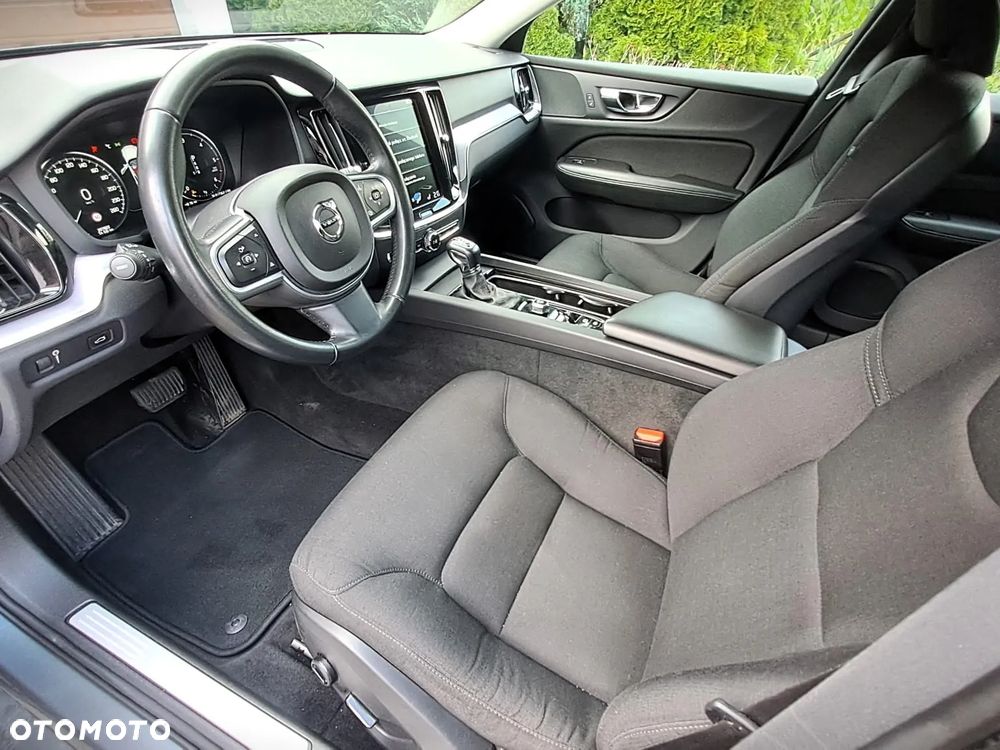 Volvo V60 D4 Geartronic Momentum - 12