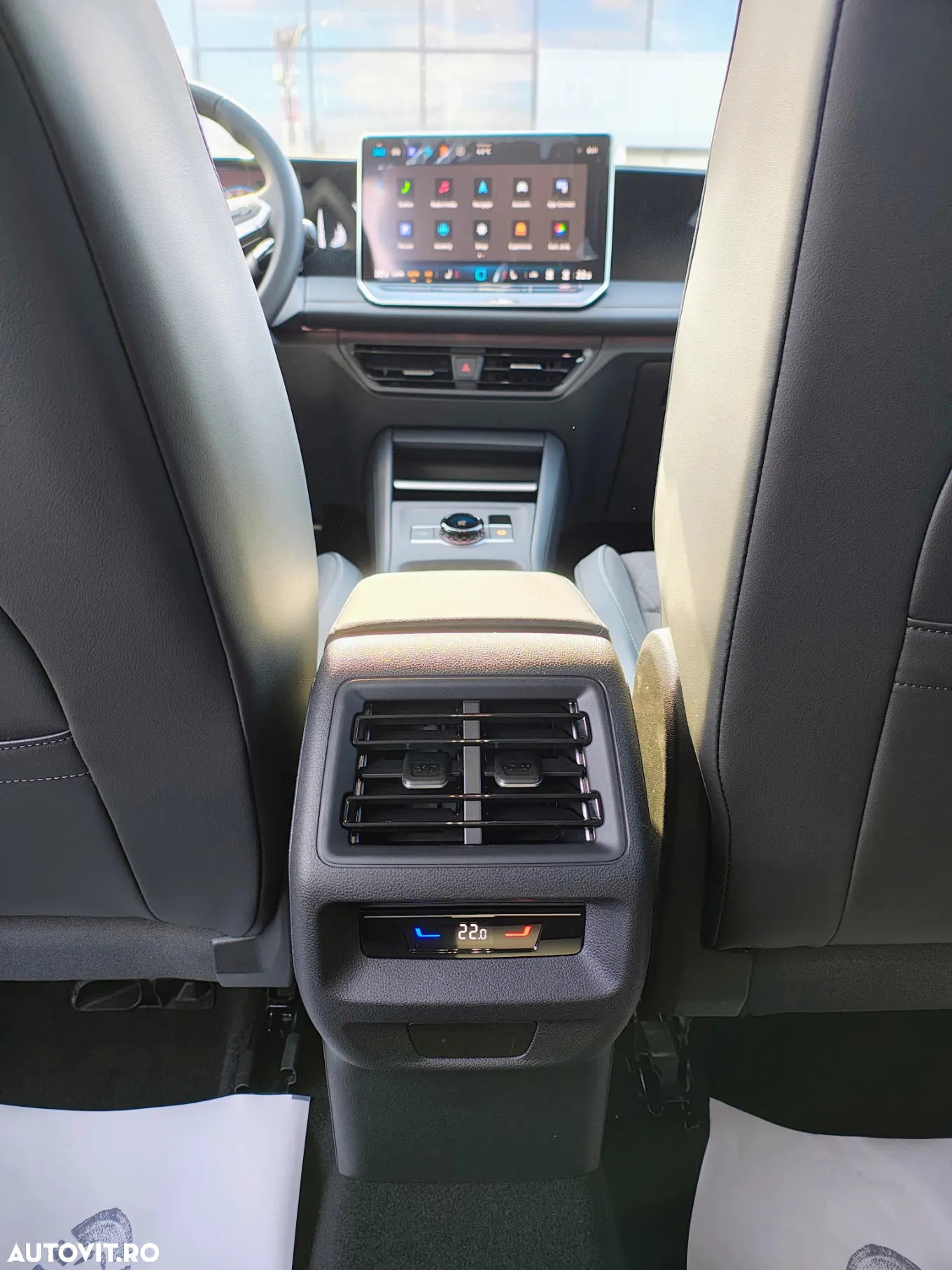 Volkswagen Tiguan 2.0 TDI DSG Life - 12