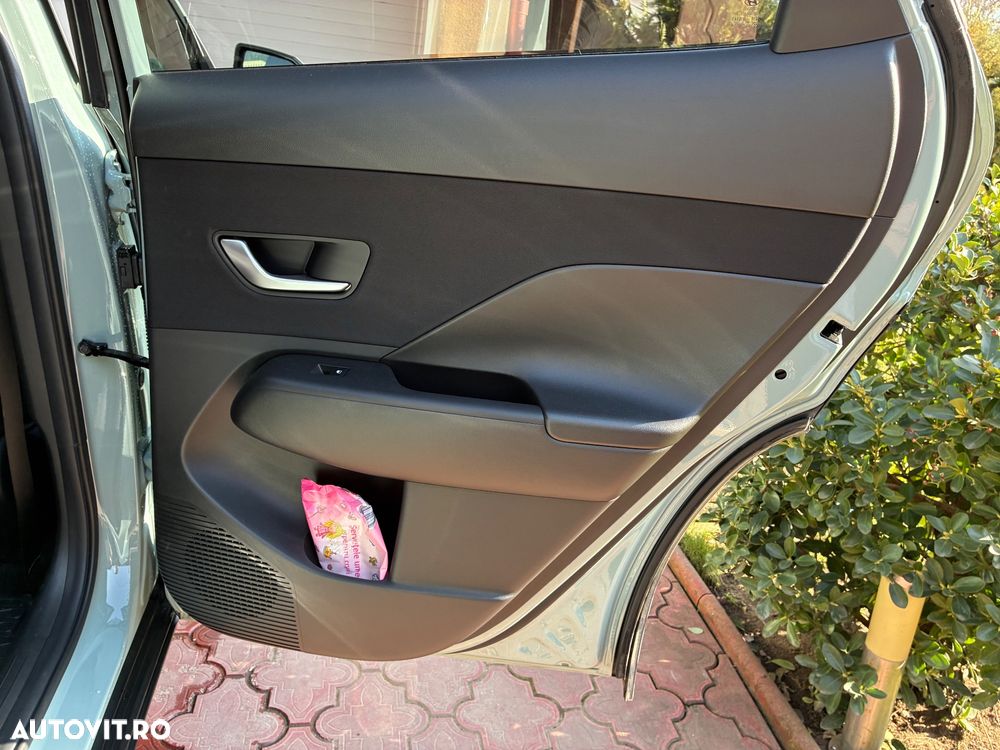 Hyundai KONA 1.0 T-GDI 120 CP 7DCT 2WD Premium+ - 12