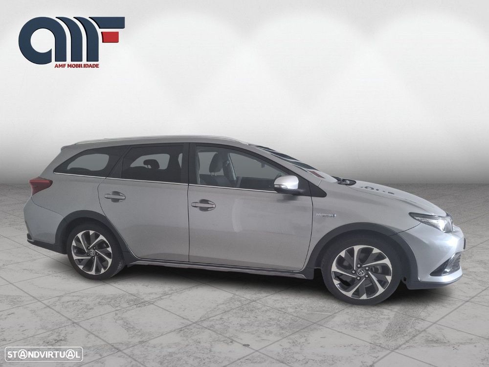 Toyota Auris Touring Sports 1.8 HSD Freestyle - 7