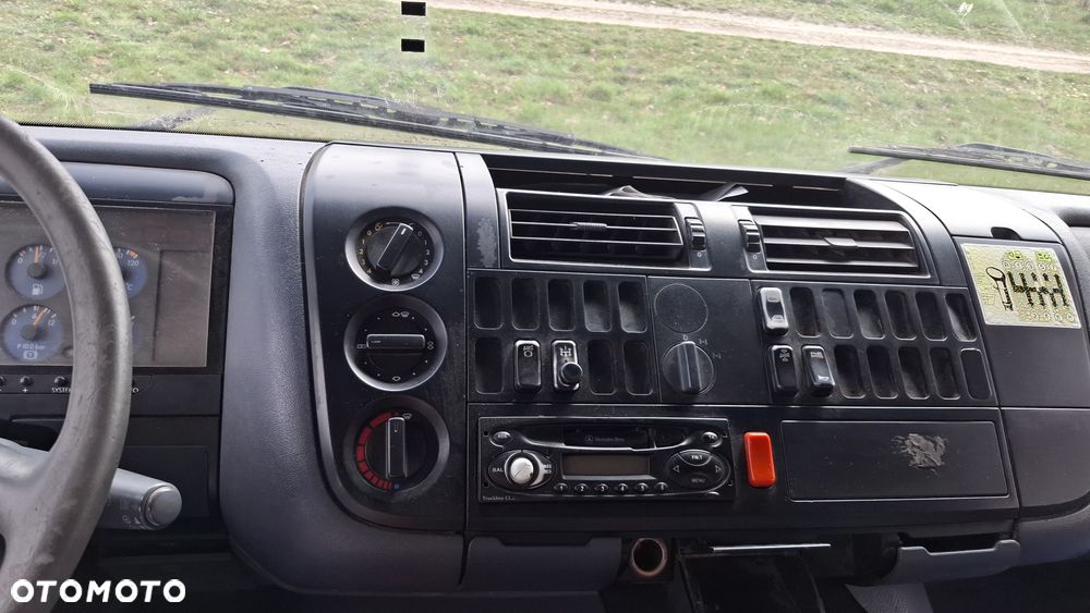 Mercedes-Benz ATEGO - 17